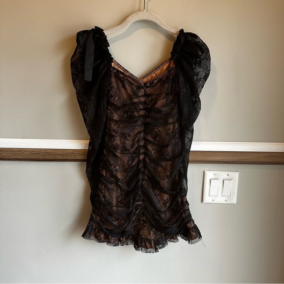For love and lemons beverly coquette lace black mini dress​​ - Picture 4 of 8